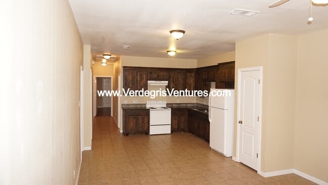 7609 Novella Dr in Fort Worth, TX - Building Photo - Building Photo