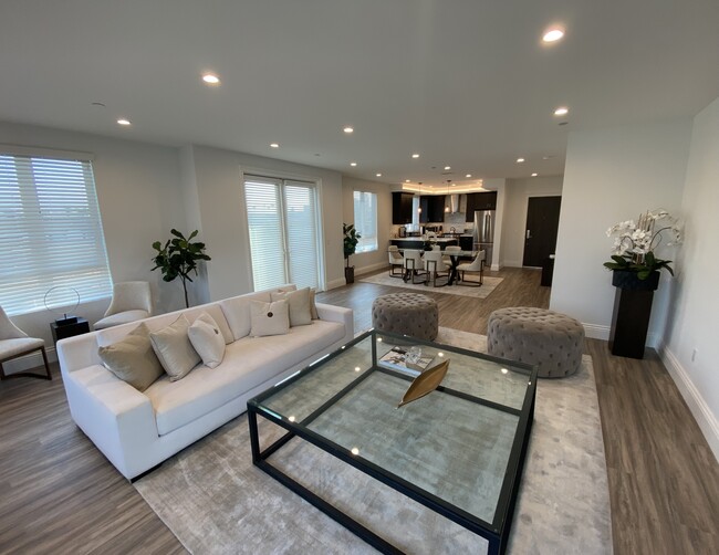 Chalmers Luxury Condos - Fully Furnished in Los Angeles, CA - Building Photo - Building Photo