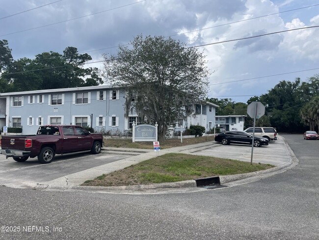 property at 1110 Caliente Dr