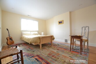 29 Fayette St, Unit 2 in Newton, MA - Foto de edificio - Building Photo