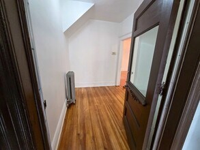 10 Washington Terrace in East Orange, NJ - Building Photo - Building Photo