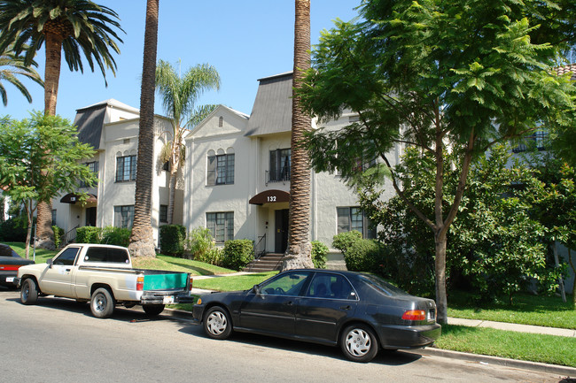 132 Carr Dr in Los Angeles, CA - Building Photo - Building Photo