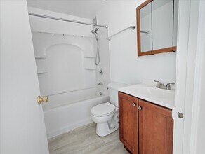 350 S Main St in Wauconda, IL - Foto de edificio - Building Photo