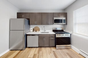 Country Village in Dover, NJ - Building Photo