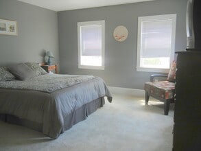 22 S Bow St, Unit 1 in Milford, MA - Building Photo - Building Photo