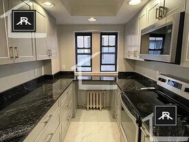 450 Park Dr in Boston, MA - Building Photo