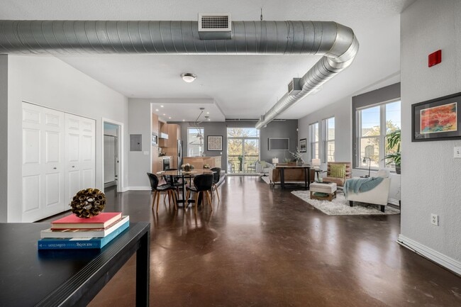 277 N Broadway in Denver, CO - Foto de edificio - Building Photo