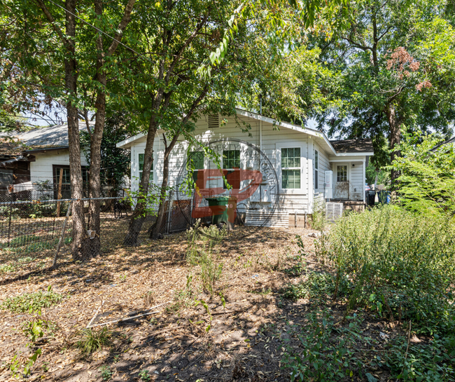 3506 Ethel Ave in Waco, TX - Foto de edificio - Building Photo