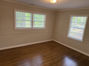 3818 Winfield Dr in Charlotte, NC - Foto de edificio - Building Photo