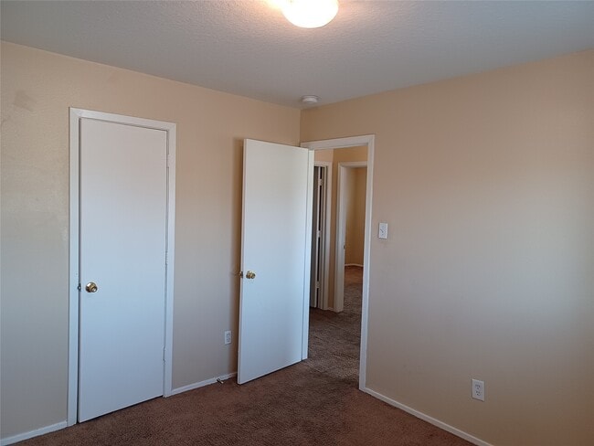 20526 Patriot Park Ln