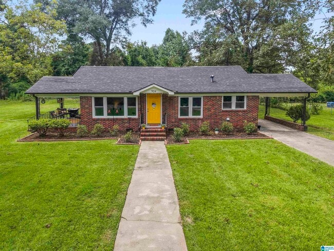 property at 904 14th Ave N