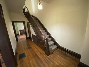 102 N Washington St in Delaware, OH - Building Photo - Building Photo