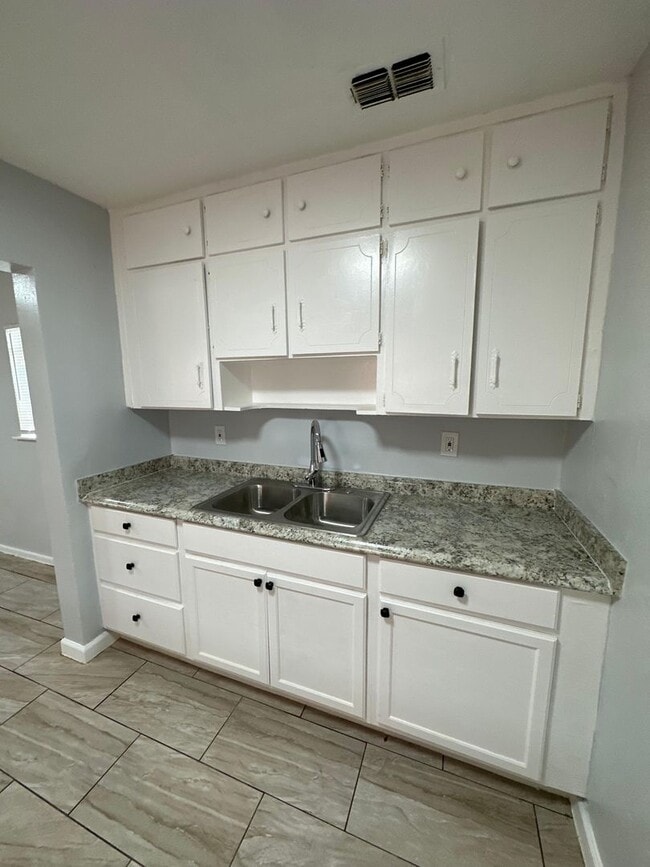 1605 E 26th St in Jacksonville, FL - Building Photo - Building Photo