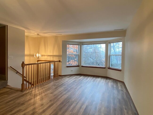 34 S Macgillis Dr in Round Lake, IL - Building Photo - Building Photo