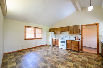 4232 Chesser Rd in Albany, OH - Building Photo - Building Photo