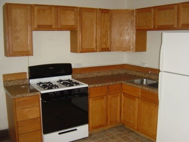 2110-2112 W 3rd St in Duluth, MN - Building Photo - Building Photo