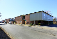 East Azul Apartments in San Antonio, TX - Foto de edificio - Building Photo