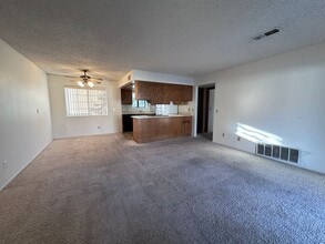 1190 Ramar Rd in Bullhead City, AZ - Building Photo - Building Photo