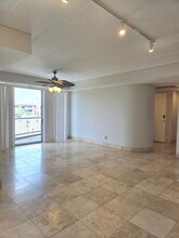 2500 S Halsted St in Chicago, IL - Building Photo - Building Photo