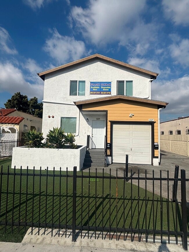 property at 1029 W 65th Pl