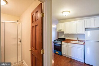 1124 Passyunk Ave in Philadelphia, PA - Building Photo - Building Photo