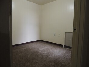 7178 Ogontz Ave in Philadelphia, PA - Building Photo - Building Photo