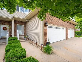 3430 84th St in Urbandale, IA - Building Photo