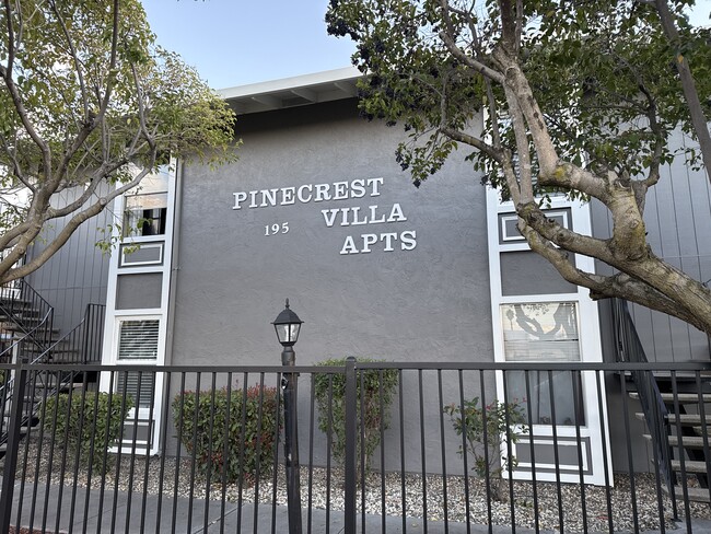 Pinecrest Villas in Fairfield, CA - Foto de edificio - Building Photo