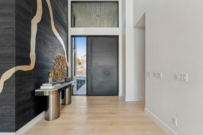 3404 Wapiti Cyn Rd in Park City, UT - Building Photo - Building Photo