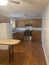 5647 Rose Dr in Moss Point, MS - Building Photo - Building Photo