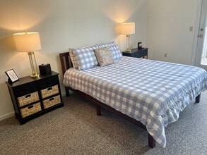 1335 Summit Ave, Unit SI ID1253101P in Oshkosh, WI - Foto de edificio - Building Photo