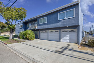 1300 Agate St in Redondo Beach, CA - Building Photo - Building Photo