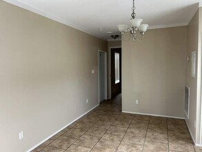 6941 MacDonald Ct in Zephyrhills, FL - Building Photo - Building Photo