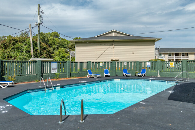 Holiday Cove in Forsyth, GA - Foto de edificio - Building Photo