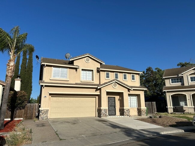property at 1140 King Loop