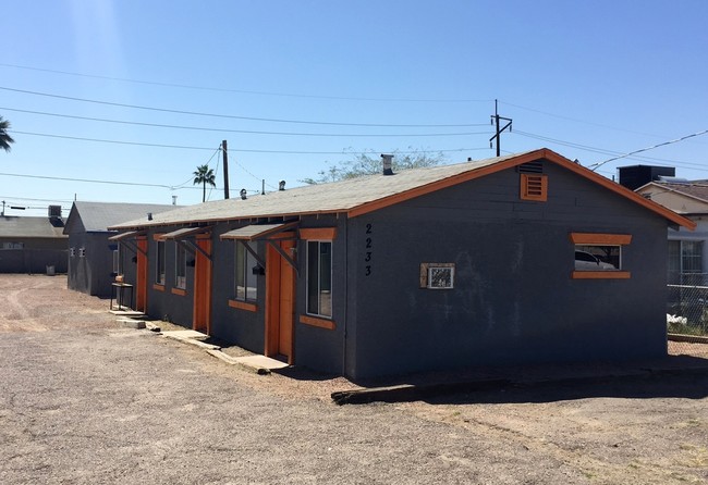 2233 E Fillmore St in Phoenix, AZ - Building Photo - Building Photo