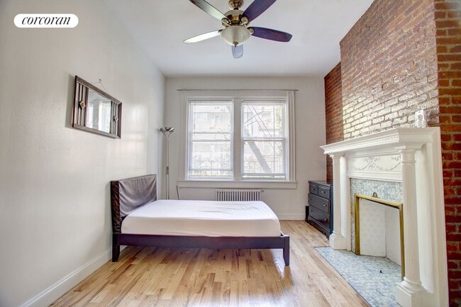 property at 83 W Washington Pl