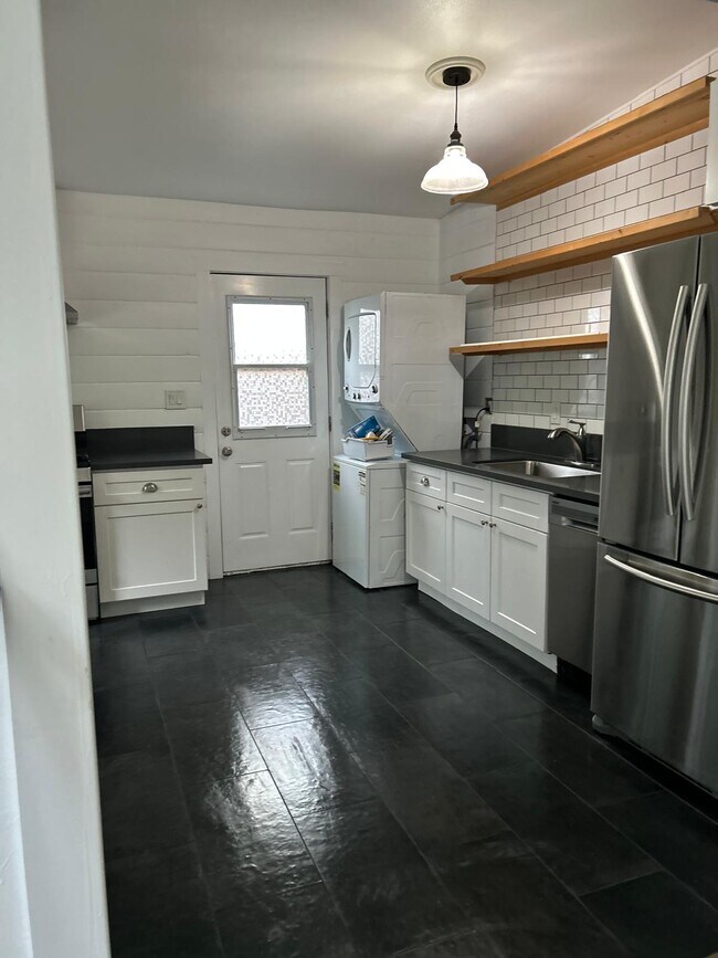 property at 1068 10th St