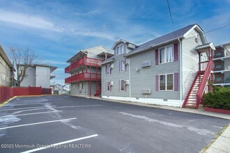 52 Porter Ave in Seaside Heights, NJ - Foto de edificio - Building Photo