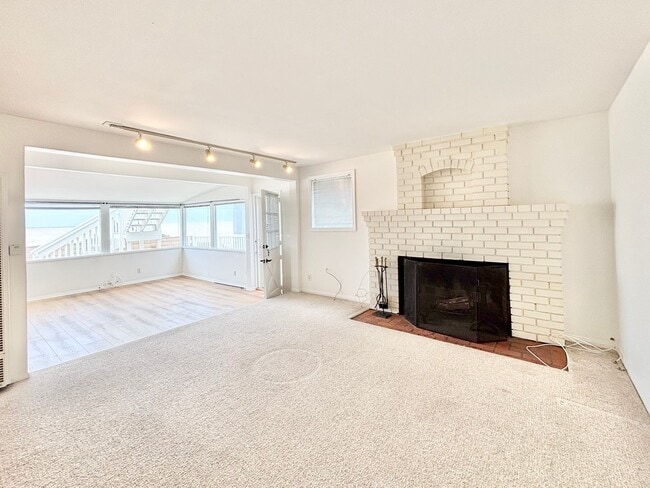 4027-4029 Ocean Dr in Oxnard, CA - Building Photo - Building Photo