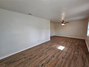 1812 Frances Dr in Garland, TX - Building Photo - Building Photo