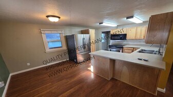 2120 Rosewyn Ln in Billings, MT - Building Photo