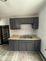 15010 Ohio Ave in Cleveland, OH - Building Photo