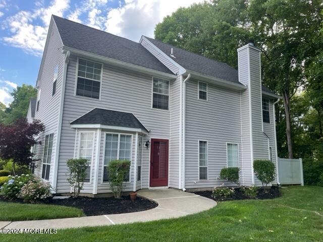 property at 76 Foxwood Pl