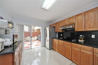7347 NW 173rd Dr in Hialeah, FL - Building Photo - Building Photo