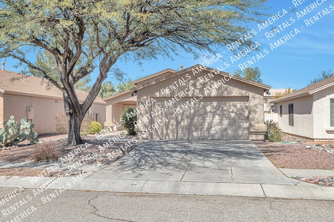 8262 S Placita Del Plantio in Tucson, AZ - Building Photo - Building Photo