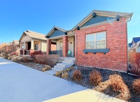 11188 E 25th Dr in Aurora, CO - Building Photo