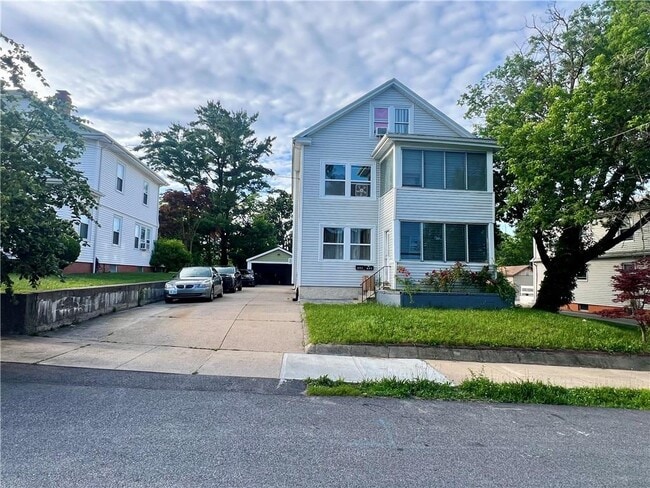 114 Brandon Rd
