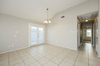 1521 Becky Ln in Lancaster, TX - Building Photo - Building Photo