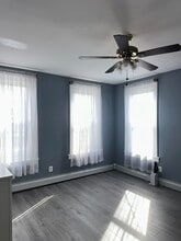 209 Danforth Ave in Jersey City, NJ - Building Photo - Building Photo